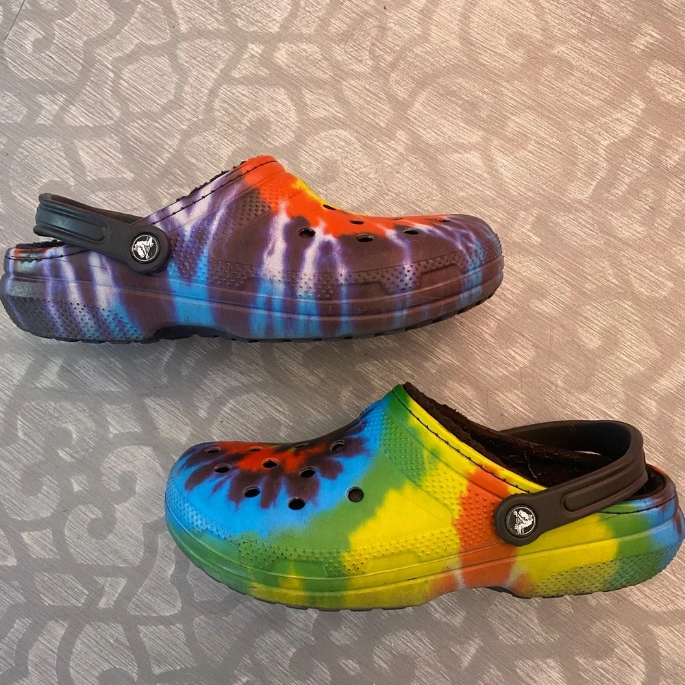 CROCS Classic‎ lined Tie-Dye Clogs men’s 9 women’s 11